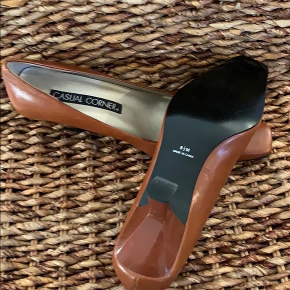 Heels - Picture 2 of 3